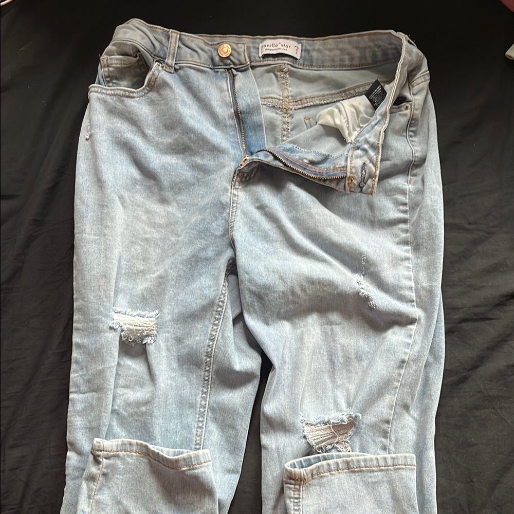 Pull&Bear Blue Boyfriend Jeans Distressed Style/ Only worn once